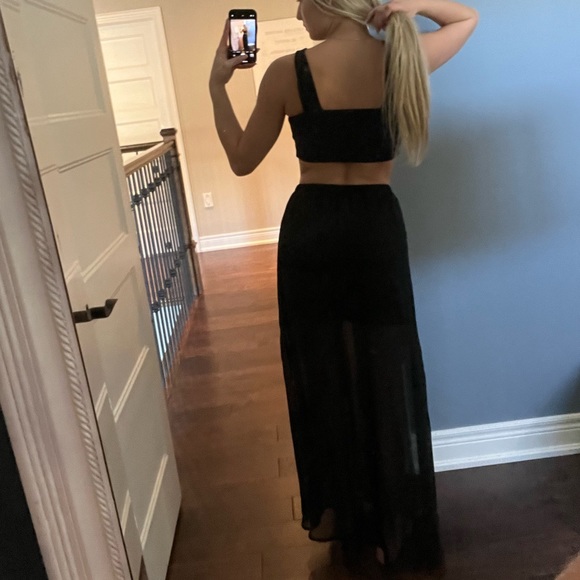 Garage Black Semi-Sheer Maci Skirt! Great Quality! - Picture 2 of 3